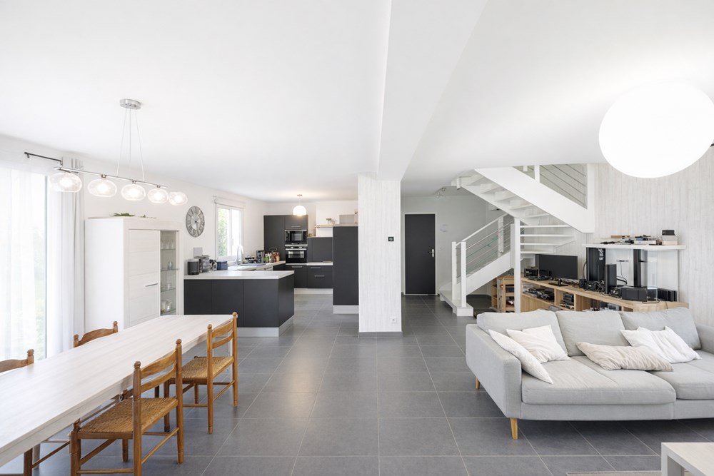 MAISON 90M² - CONSTRUCTION 2016 - POMPE A CHALEUR - GRANDE PIECE DE VIE - 3 CHAMBRES - JARDIN - EXPOSITION SUD photo 2