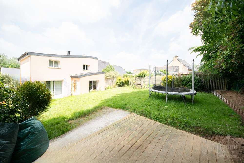 MAISON - T6 - LANDERNEAU - QUARTIER DES ANGES - TRES PROCHE DU CENTRE VILLE - BELLE CONSTRUCTION