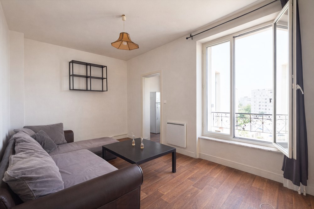 À VENDRE - APPARTEMENT - 1 CHAMBRE - LUMINEUX - SECTEUR RECHERCHÉ - VUE MER - BELLE OPPORTUNITÉ photo 3