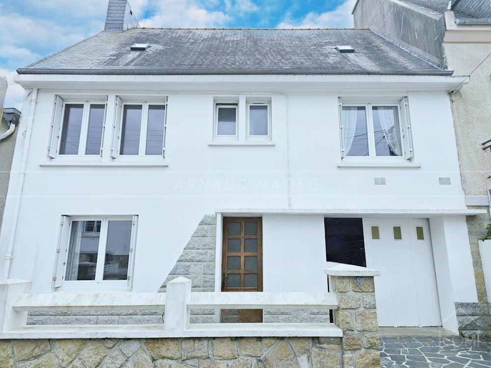 MAISON DE 200M² - IDEAL FAMILLE OU INVESTISSEUR - SITUATION PRIVILEGIEE - TERRAIN 350 M² - RARE photo 2
