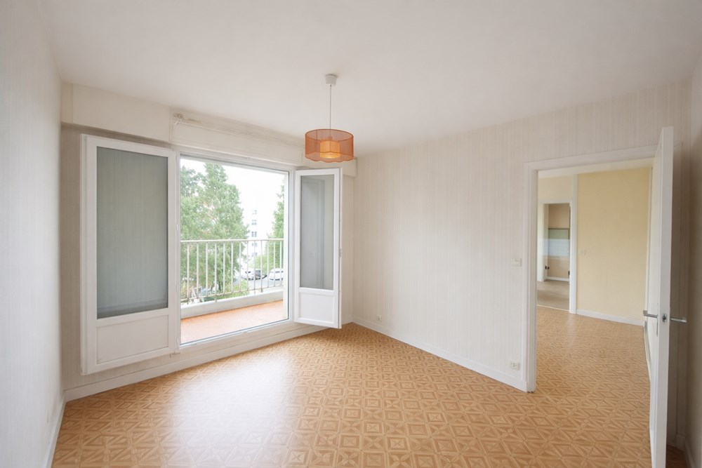 APPARTEMENT T2 DE 39 M² - 1 CHAMBRE - GRAND BALCON - ASCENSEUR - 1 PLACE DE PARKING PRIVATIVE - VUE MER photo 2