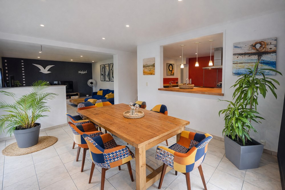 MAISON DE 2004 INDIVIDUELLE T7 195M² - 5 CHAMBRES - SOUS-SOL INTEGRAL - EXCELLENT DPE SUR TERRAIN DE 765M²