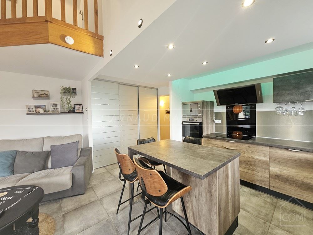 APPARTEMENT DUPLEX T4 - SUPERBE PIECE DE VIE - 3 CHAMBRES - DERNIER ETAGE - ASCENSEUR - PARKING - COUP DE COEUR ASSURE - RARE