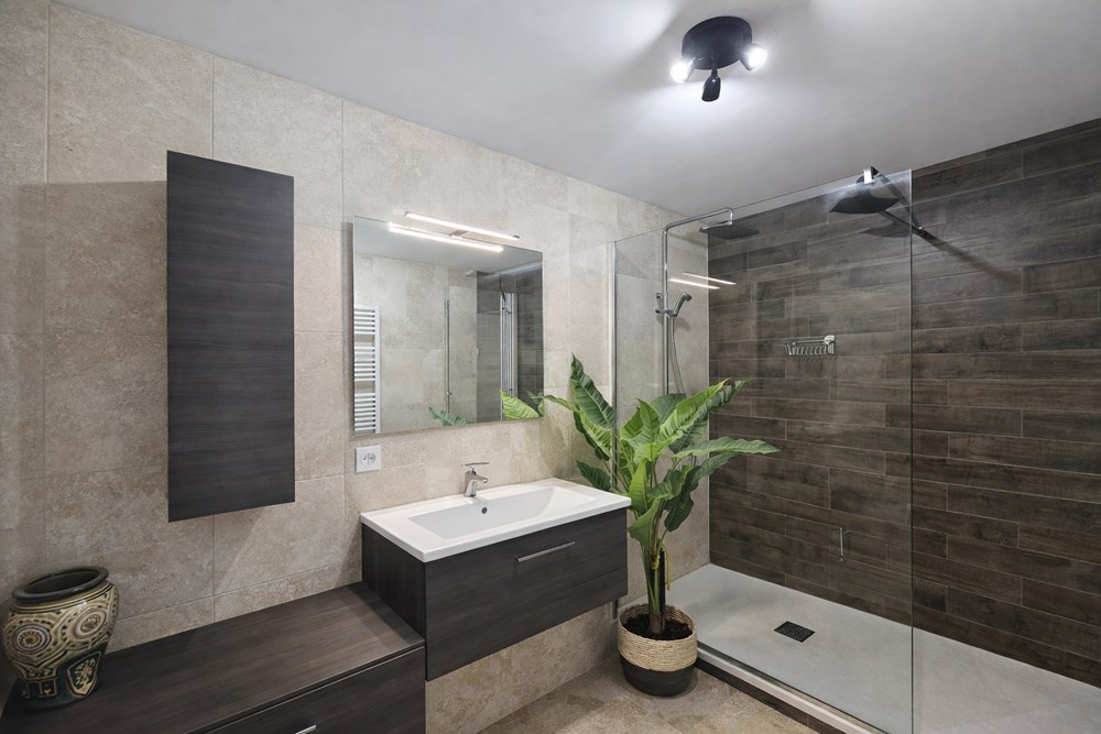 APPARTEMENT DUPLEX T4 - SUPERBE PIECE DE VIE - 3 CHAMBRES - DERNIER ETAGE - ASCENSEUR - PARKING - COUP DE COEUR ASSURE - RARE photo 5