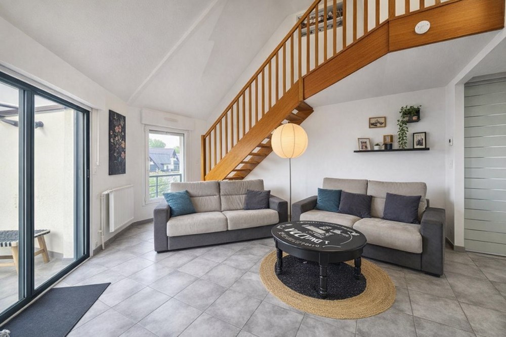 APPARTEMENT DUPLEX T4 - SUPERBE PIECE DE VIE - 3 CHAMBRES - DERNIER ETAGE - ASCENSEUR - PARKING - COUP DE COEUR ASSURE - RARE photo 3