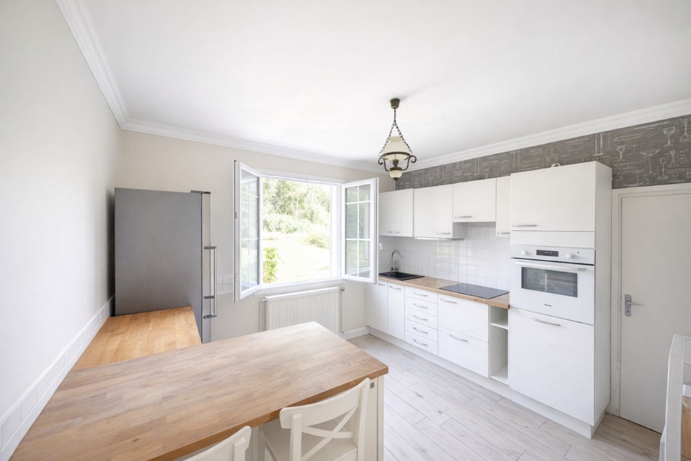 MAISON 110M² - GRANDE PIECE DE VIE - 3 CHAMBRES - GRAND JARDIN 5000M² - NEO BRETONNE - A RENOVER - FORT POTENTIEL photo 3