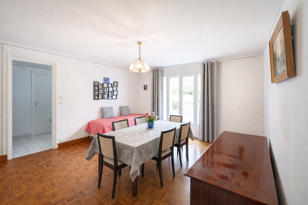LAMBEZELLEC- MAISON DE 97 M2 - 4 CHAMBRES - GRENIER AMENAGEABLE - GARAGE - FENETRES PVC - VOLETS ELECTRIQUES - DPE D - JARDIN 360 M2 photo 2