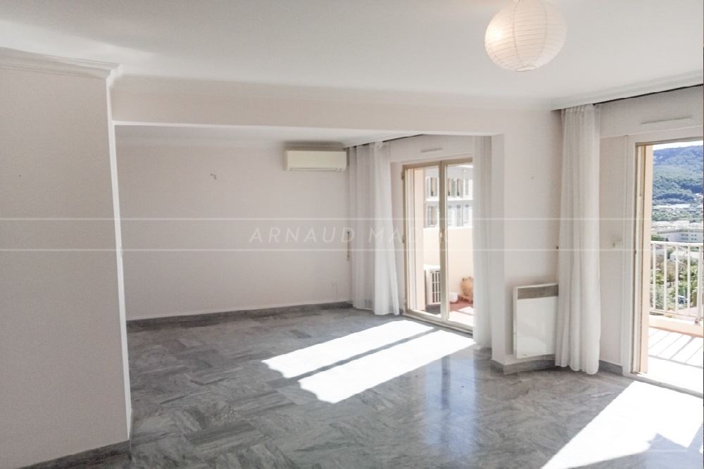 APPARTEMENT T5 TRAVERSANT - RESIDENCE STANDING - TERRASSE AVEC STORE BAN - ASCENSEUR - CAVE - CALME - VUE PANORAMIQUE - PARKING - RARE photo 5