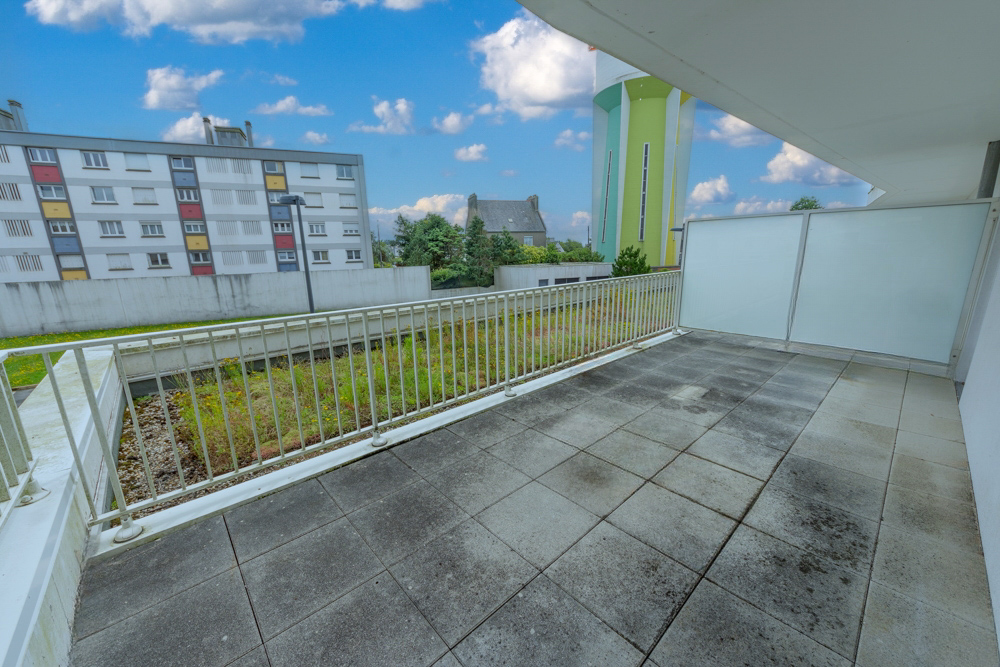 APPARTEMENT T2 41M² - 1 CHAMBRE - DALLE BETON - TERRASSE - PLACE DE PARKING - ACCES PMR - ASCENSEUR photo 4