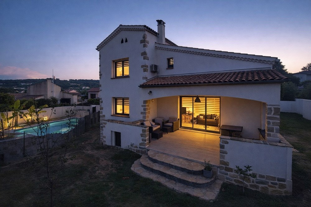 MAISON DE REVE AVEC 4/5 CHAMBRES - PROXIMITE COMMODITES - PISCINE BALINAISE - TERRAIN CLOS DE MUR - COUP DE COEUR - A SAISIR