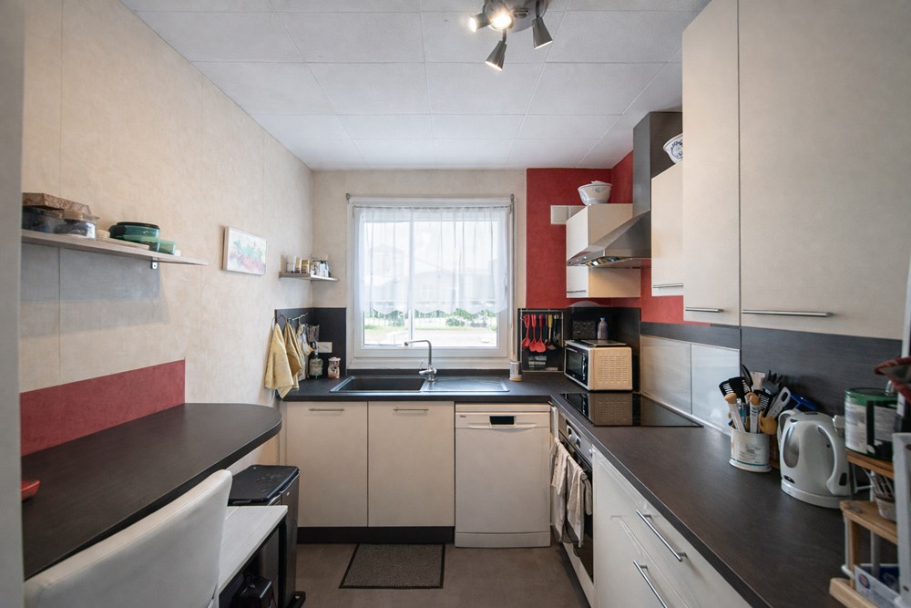 CHARMANT APPARTEMENT - 2 CHAMBRES POSSIBLE 3 - 72M² - GARAGE - CAVE - LE GUELMEUR PROCHE SAINT MARC photo 3