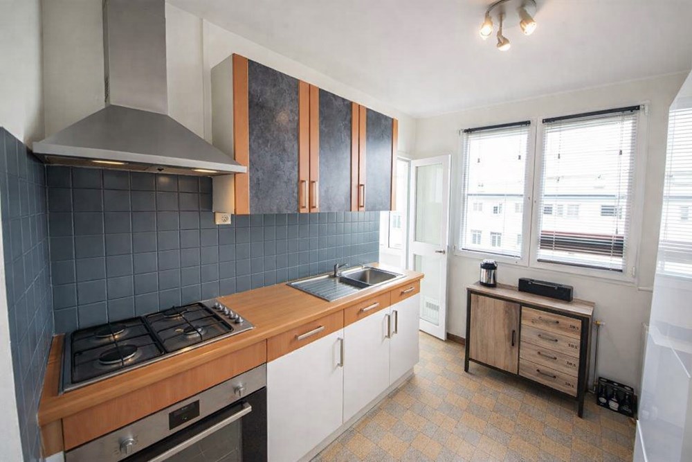 APPARTEMENT - T4 - BELLE EXPOSITION - LUMINEUX - PLACE DE PARKING PRIVATIVE AU PIED DE L'IMMEUBLE - GARAGE - COPROPRIETE BIEN ENTRETENUE photo 2