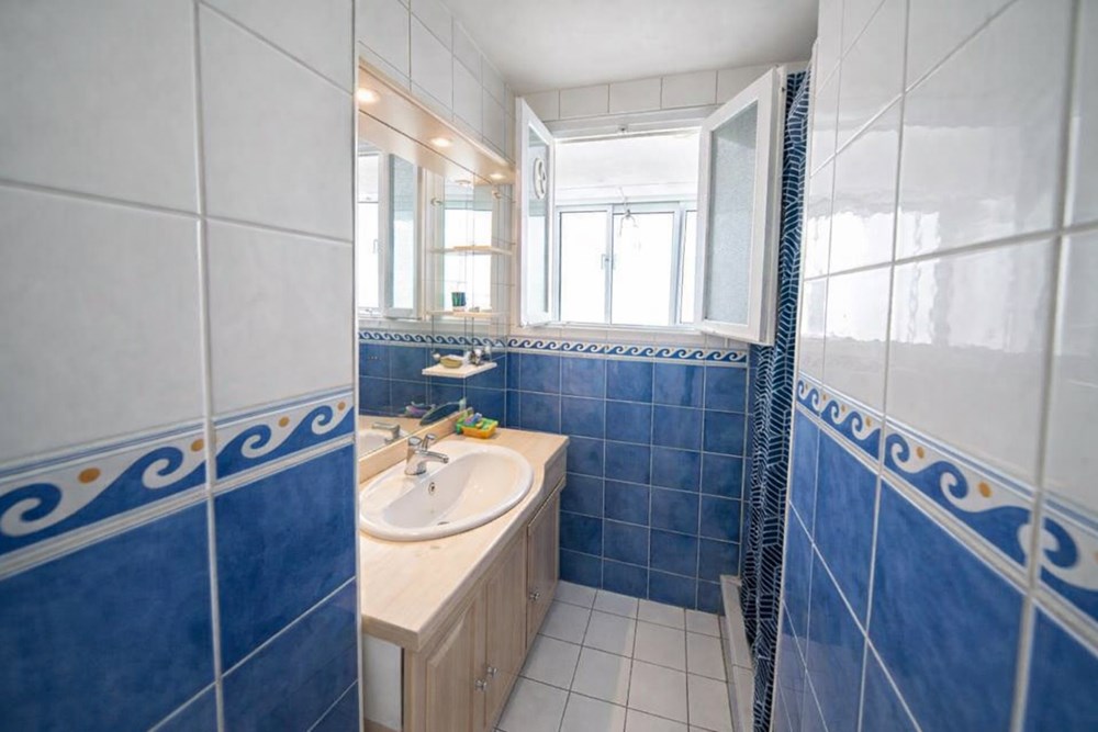 APPARTEMENT - T4 - BELLE EXPOSITION - LUMINEUX - PLACE DE PARKING PRIVATIVE AU PIED DE L'IMMEUBLE - GARAGE - COPROPRIETE BIEN ENTRETENUE photo 5