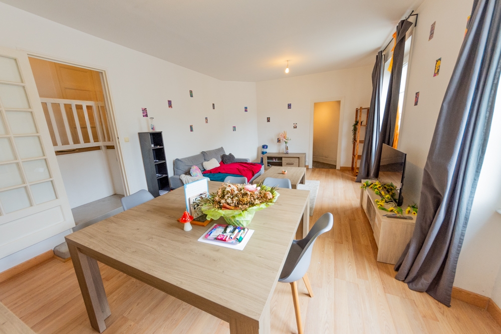 APPARTEMENT 77M² T3 - 2 CHAMBRES - DALLE BETON - CAVE - DUPLEX - BEAU POTENTIEL photo 2