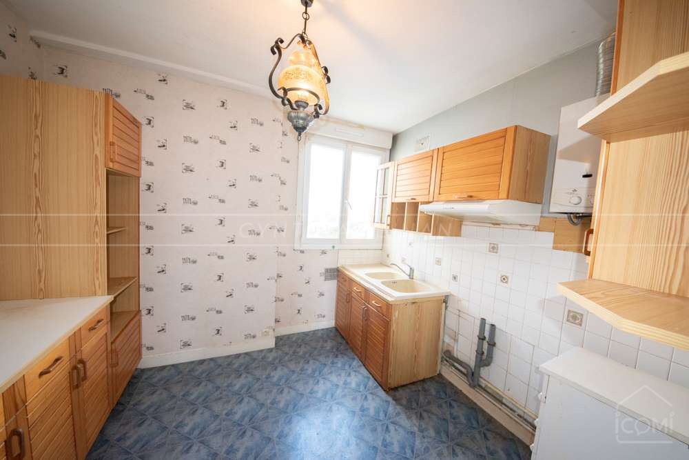 APPARTEMENT T3 - 72M² - 2 CHAMBRES (POSSIBLE 3) - BELLE EXPOSITION - BALCONNET - VUE DEGAGEE - ASCENSEUR - PROCHE CENTRE VILLE photo 4