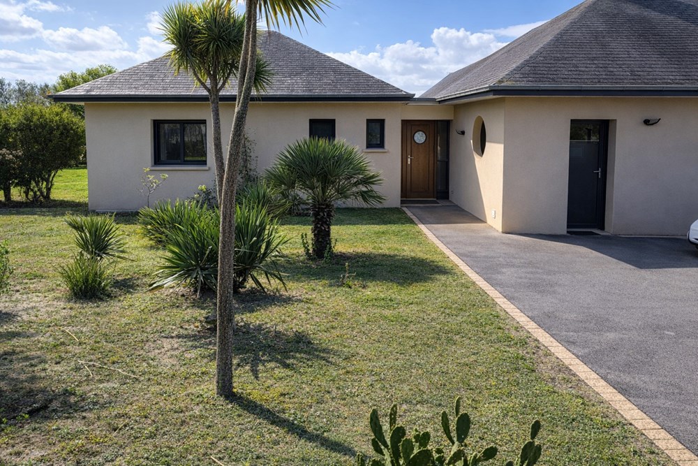 MAISON - COU DE COEUR - SANS TRAVAUX - PLAIN PIED - MER - RARE - CALME - BIEN EXEPTIONNEL SUR LE MARCHE - GUISSENY - photo 5