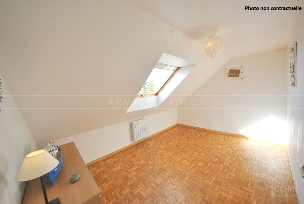 APPARTEMENT T3 - 2 EME ET DERNIER ETAGE - 2 BELLES CHAMBRES - JARDIN PRIVATIF - BOX - COPROPRIETE DE 3 APT - DPE C/A photo 4