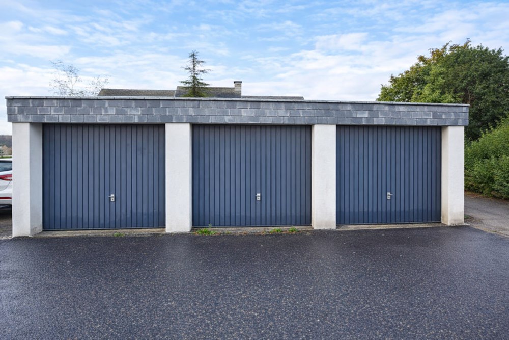 APPARTEMENT - T2 DE 53 M2 - EXCELLENT DPE C - SANS TRAVAUX - VERANDA DE 17 M2 - JARDIN PRIVATIF - GARAGE photo 5