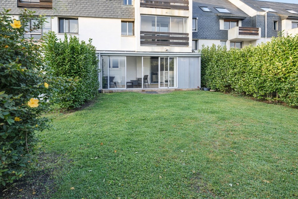 APPARTEMENT - T2 DE 53 M2 - EXCELLENT DPE C - SANS TRAVAUX - VERANDA DE 17 M2 - JARDIN PRIVATIF - GARAGE photo 4
