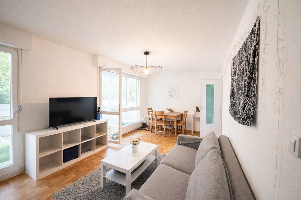 APPARTEMENT - T2 - PREMIER ETAGE - BALCON - DALLE BETON - QUARTIER CALME - PLACE DE PARKING PRIVE - EXPOSITION SUD photo 3