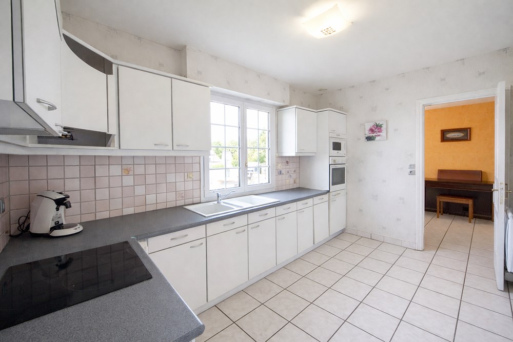 MAISON 85 M² - 2 CHAMBRES - PLAIN PIED - GRAND JARDIN - HANGAR DE 90M² - GARAGE - GRANDE PIECE DE VIE photo 4