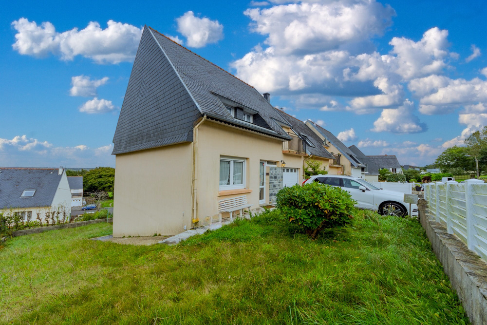 MAISON T5 102M² - 4 CHAMBRES - GARAGE - SOUS-SOL INTEGRAL SUR TERRAIN CLOS DE 330M²