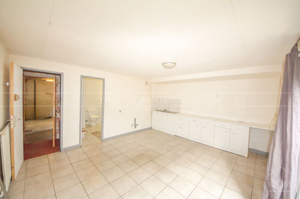 MAISON 183M² - 5 CHAMBRES - GRANDE PIECE DE VIE - TRAVAUX A PREVOIR - STUDIO DE 35M² - RARE - DPE C photo 4