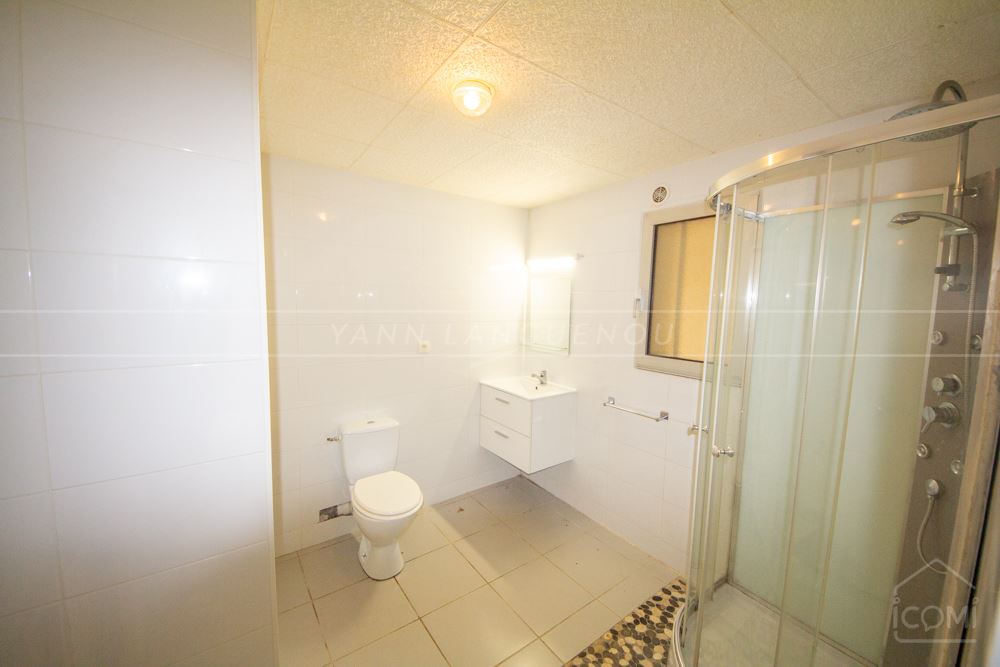 MAISON 183M² - 5 CHAMBRES - GRANDE PIECE DE VIE - TRAVAUX A PREVOIR - STUDIO DE 35M² - RARE - DPE C photo 5