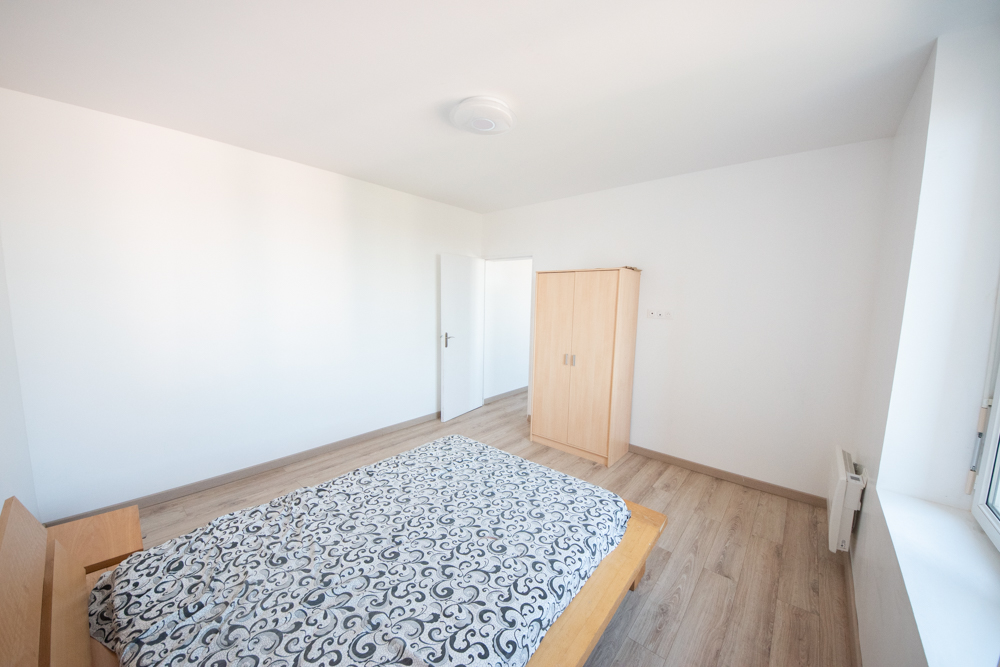 APPARTEMENT T2 - SAINT MARC - LE GUELMEUR - ENTIEREMENT RENOVE - AU CALME - BEAUX VOLUMES - EXCELLENT DPE C - IDEAL INVESTISSEUR OU 1ERE ACQUISITION