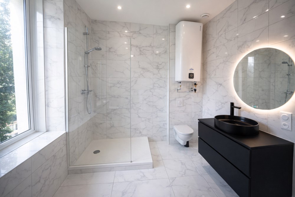 APPARTEMENT T2 - SAINT MARC - LE GUELMEUR - ENTIEREMENT RENOVE - AU CALME - BEAUX VOLUMES - EXCELLENT DPE C - IDEAL INVESTISSEUR OU 1ERE ACQUISITION photo 5