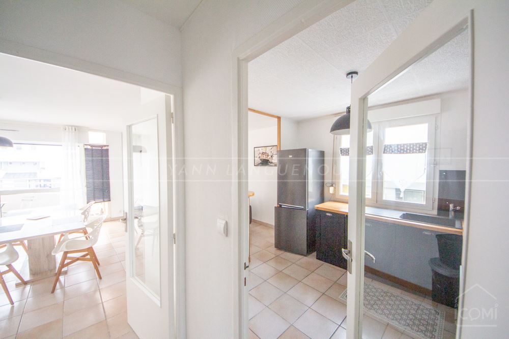 APPARTEMENT 65M² - DEUX CHAMBRES - PLACE DE PARKING - CENTRE VILLE - ASCENSEUR - DALLE BETON - AUCUNS TRAVAUX - RARE photo 2