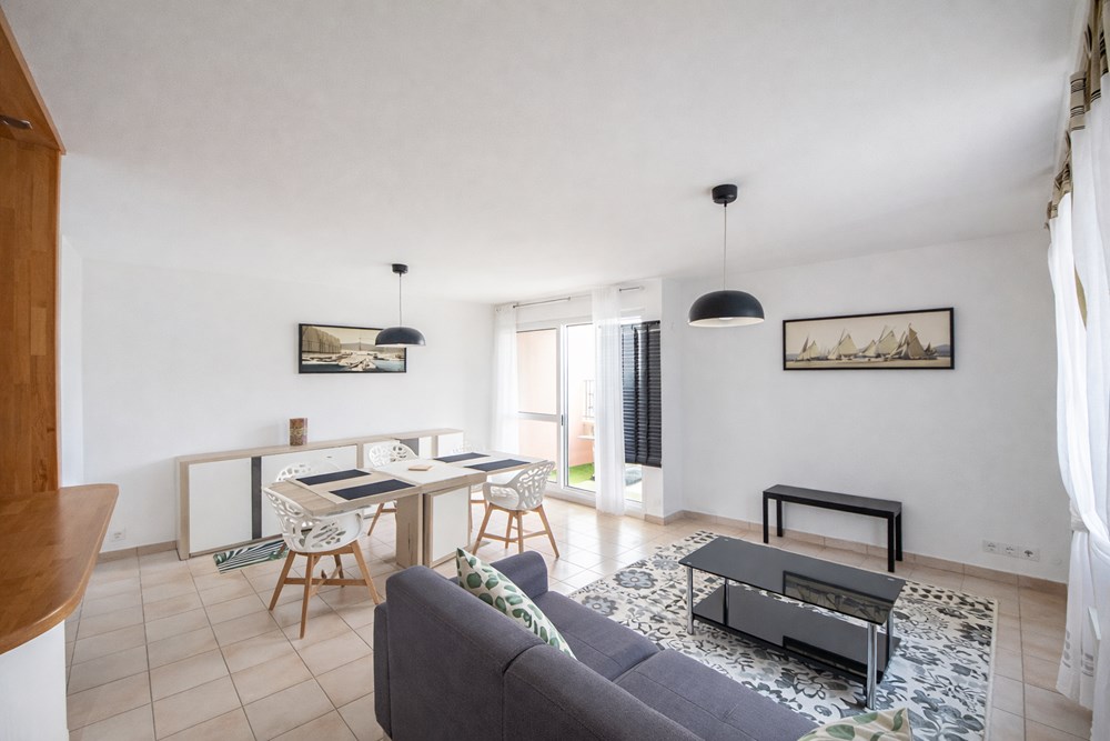 APPARTEMENT 65M² - DEUX CHAMBRES - PLACE DE PARKING - CENTRE VILLE - ASCENSEUR - DALLE BETON - AUCUNS TRAVAUX - RARE