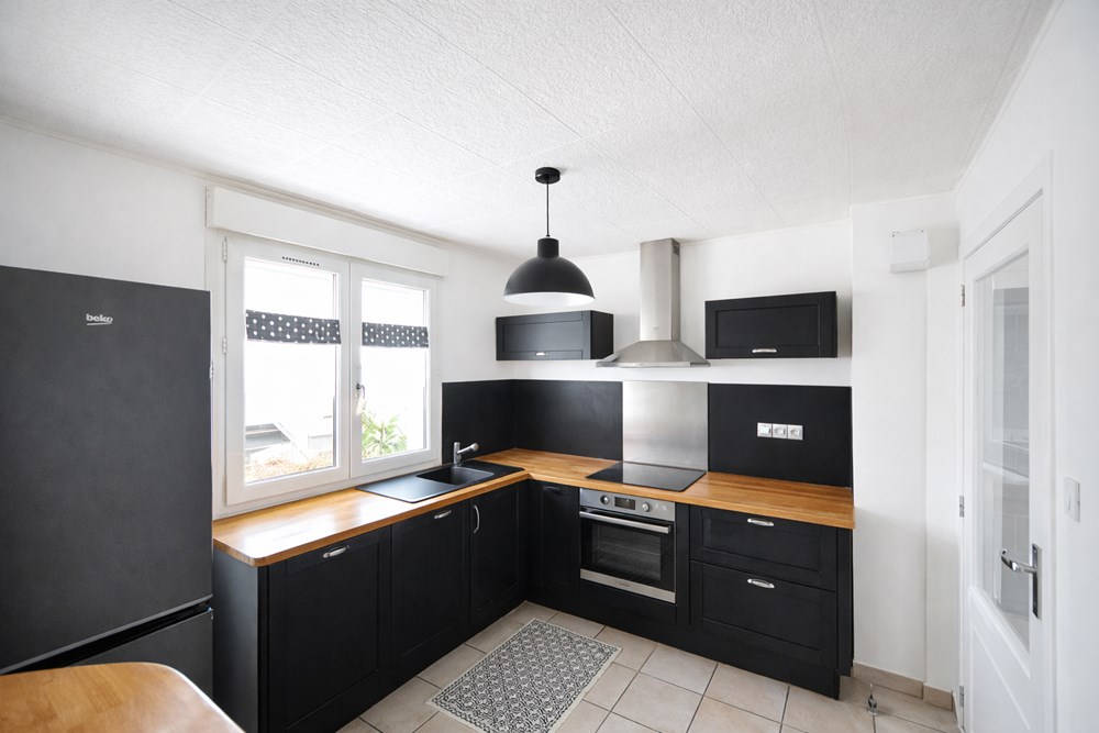 APPARTEMENT 65M² - DEUX CHAMBRES - PLACE DE PARKING - CENTRE VILLE - ASCENSEUR - DALLE BETON - AUCUNS TRAVAUX - RARE photo 2