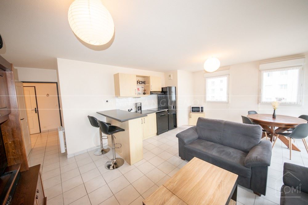 APPARTEMENT 62M²- DEUX CHAMBRES - 2 PLACES DE PARKING - BALCON 17M² - ASCENSEUR - CONSTRUCTION 2011 - DPE C - DALLE BETON
