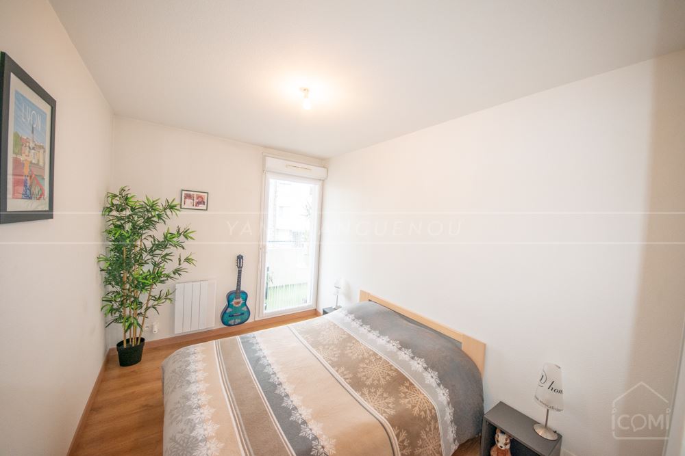 APPARTEMENT 62M²- DEUX CHAMBRES - 2 PLACES DE PARKING - BALCON 17M² - ASCENSEUR - CONSTRUCTION 2011 - DPE C - DALLE BETON photo 3