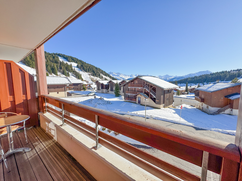 APPARTEMENT T1 30M² DANS UNE RESIDENCE MODERNE AVEC BALCON LOUE AVEC BAIL COMMERCIAL photo 2