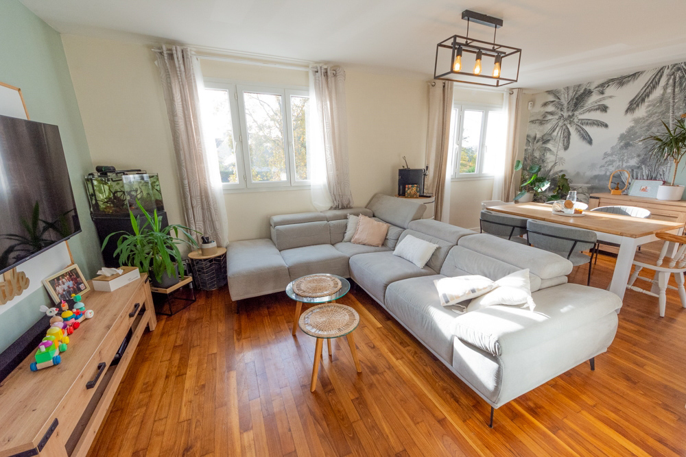 MAISON DE VILLE T5 85M² - 3 CHAMBRES - GARAGE 40M² - BELLES PRESTATIONS - TERRAIN CLOS 365M²