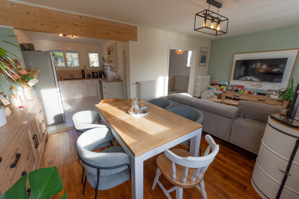 MAISON DE VILLE T5 85M² - 3 CHAMBRES - GARAGE 40M² - BELLES PRESTATIONS - TERRAIN CLOS 365M² photo 4