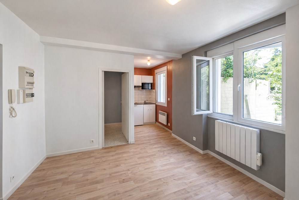 APPARTEMENT STUDIO CENTRE VILLE - POUR INVESTISSEUR - LOUE - 18M² - PROCHE COMMERCES