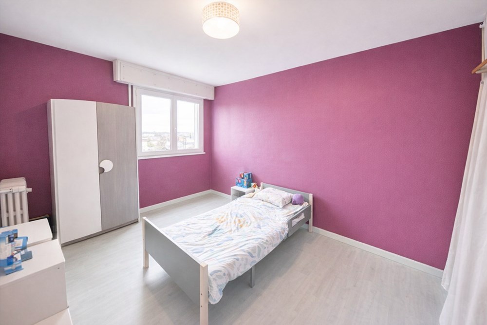 APPARTEMENT T4 - 80M2 - DERNIER ETAGE - ASCENSEUR - VUE PANORAMIQUE - PROXIMITE FAC-HOPITAL - RENTABILITE DE 6% photo 4
