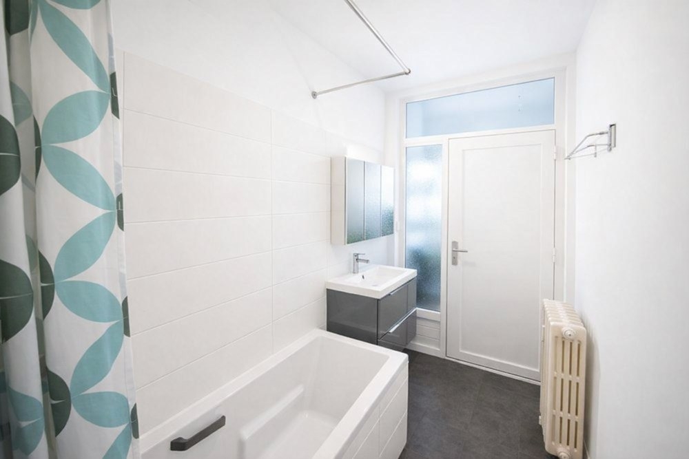 APPARTEMENT T4 - 80M2 - DERNIER ETAGE - ASCENSEUR - VUE PANORAMIQUE - PROXIMITE FAC-HOPITAL - RENTABILITE DE 6% photo 5