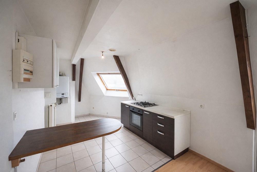 IMMEUBLE 4 LOTS - BON DPE - AUCUNS TRAVAUX - BIEN PLACE - DPE D - PROCHE COMMERCES