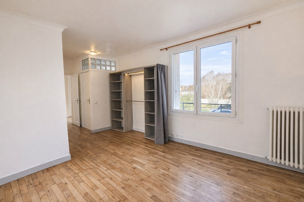 MAISON T6 DE CHARME - PIECE DE VIE TRIPLE 50M² - 4 BELLES CHAMBRES - TERRAIN CLOS DE 500M² - DPE D - RARE - COUP DE COEUR photo 5