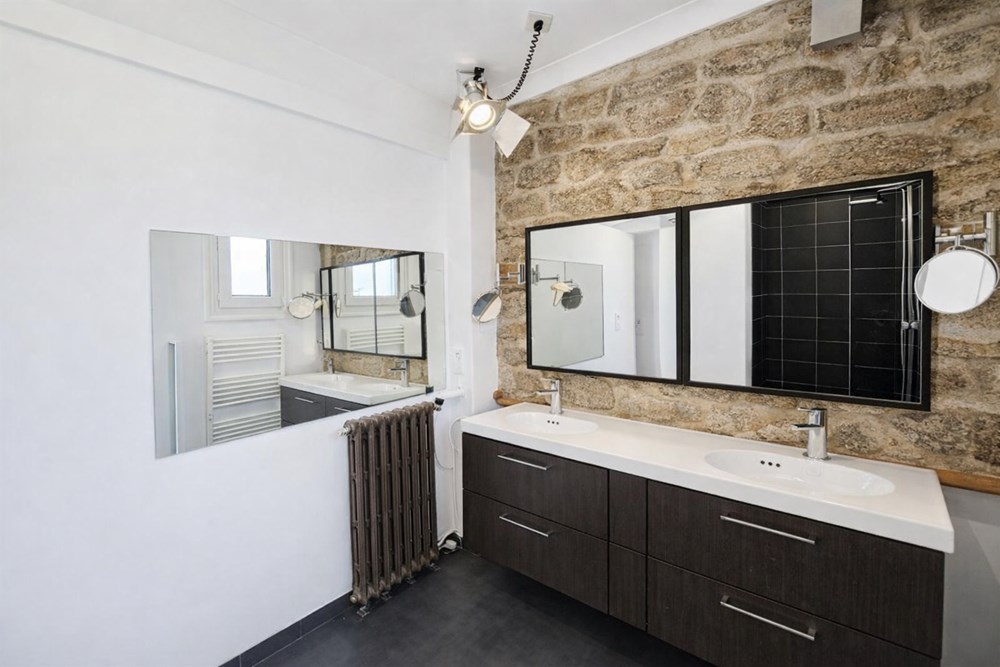 MAISON T6 DE CHARME - PIECE DE VIE TRIPLE 50M² - 4 BELLES CHAMBRES - TERRAIN CLOS DE 500M² - DPE D - RARE - COUP DE COEUR photo 4