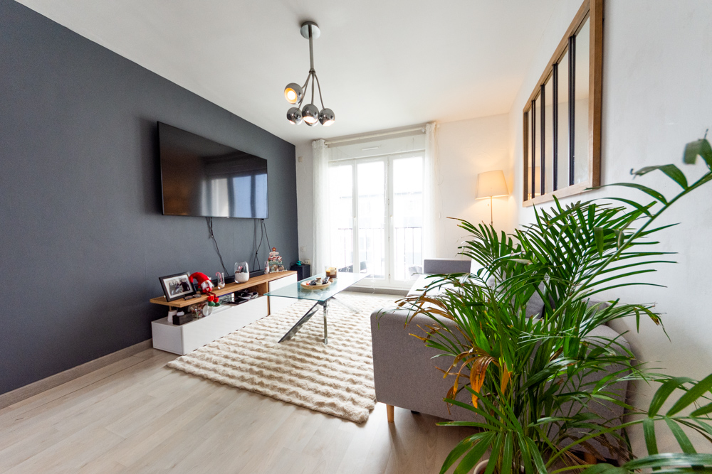 APPARTEMENT T4 65M² - DERNIER ETAGE - DALLE BETON - 3 CHAMBRES - PROCHES COMMODITES