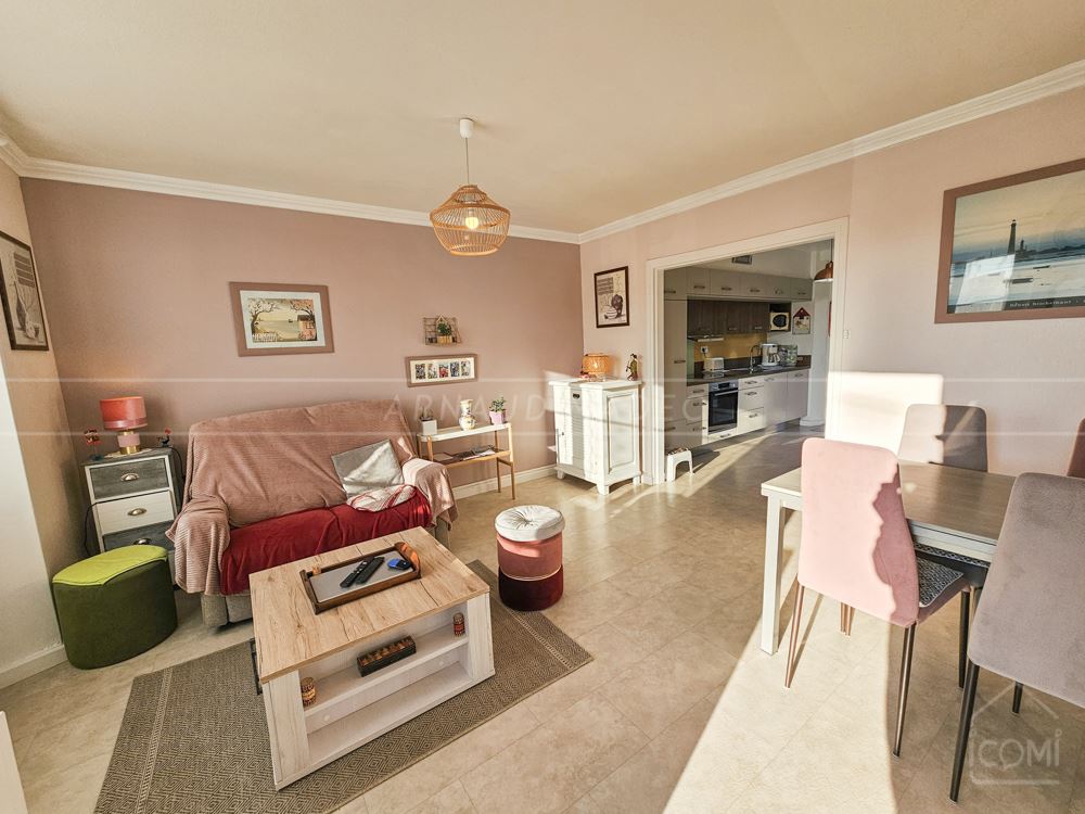 MAISON T6 - ESPACE DE VIE 30M² POSSIBLE 50M² - 5 CHAMBRES - TERRAIN CLOS 300M² - EXCELLENT ETAT - TOUT SE FAIT A PIED photo 4