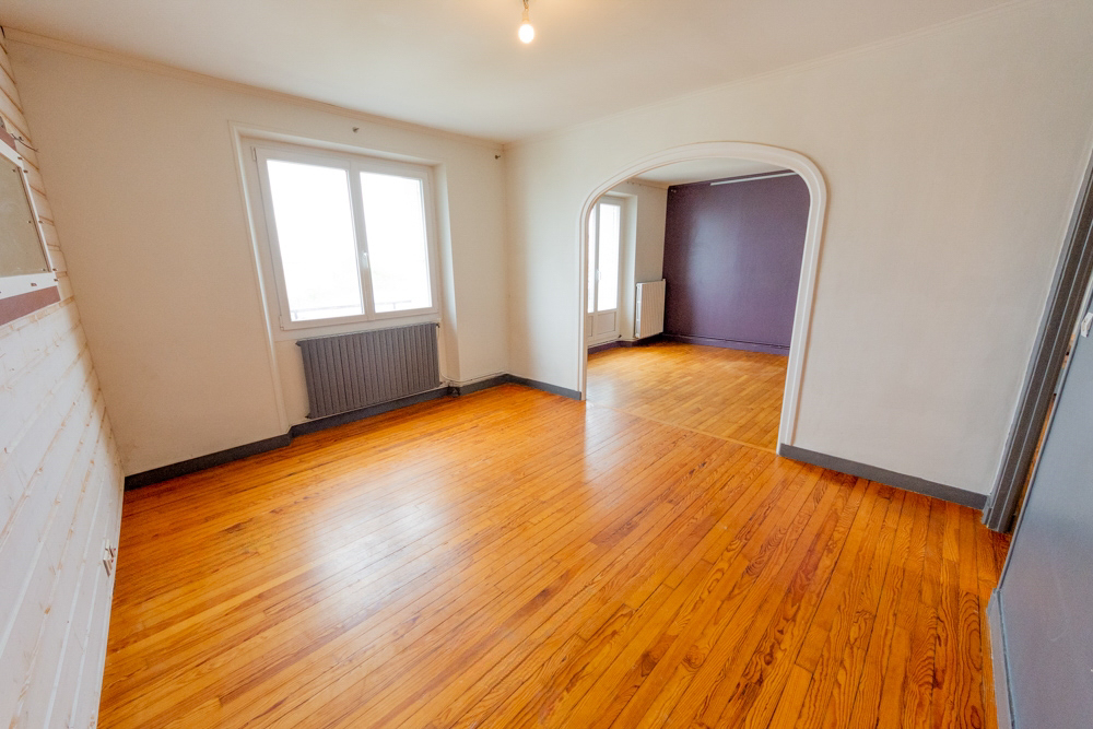 APPARTEMENT T3 58M² - 1 CHAMBRE POSSIBLE 2 - DALLE BETON - DERNIER ETAGE - BEAUX VOLUMES photo 3
