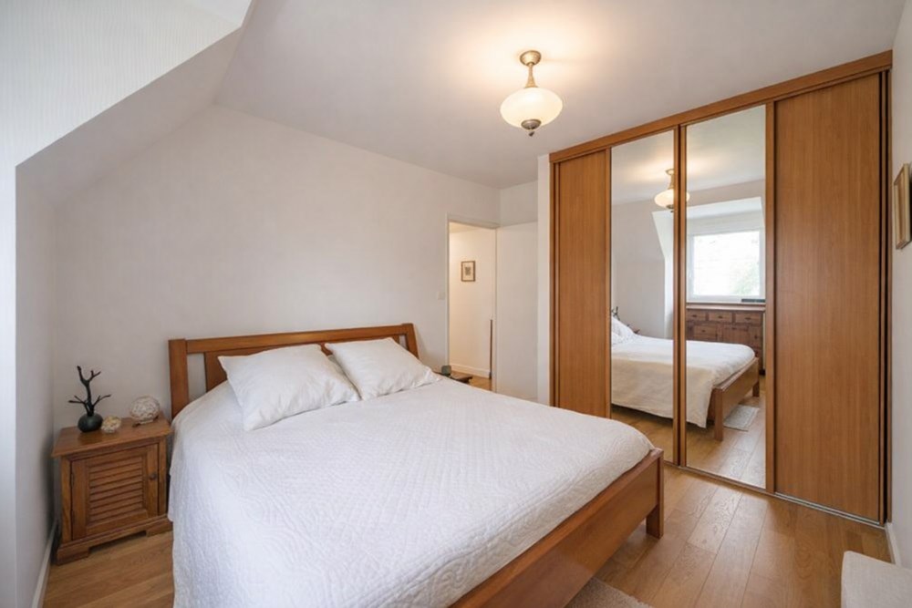 MAISON - T4 - 3 CHAMBRES - PIECE DE VIE DE 30 M² POSSIBLE 40M² - VERANDA - EXPOSITION SUD - SOUS COL COMPLET - CALME. photo 4