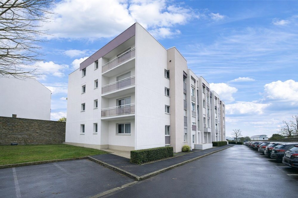 SAINT-MARC/LE GUELMEUR- GRAND STUDIO 35M2 - LUMINEUX - RESIDENCE DE STANDING - PLACE DE PARKING - CAVE - VENDU LOUE photo 3