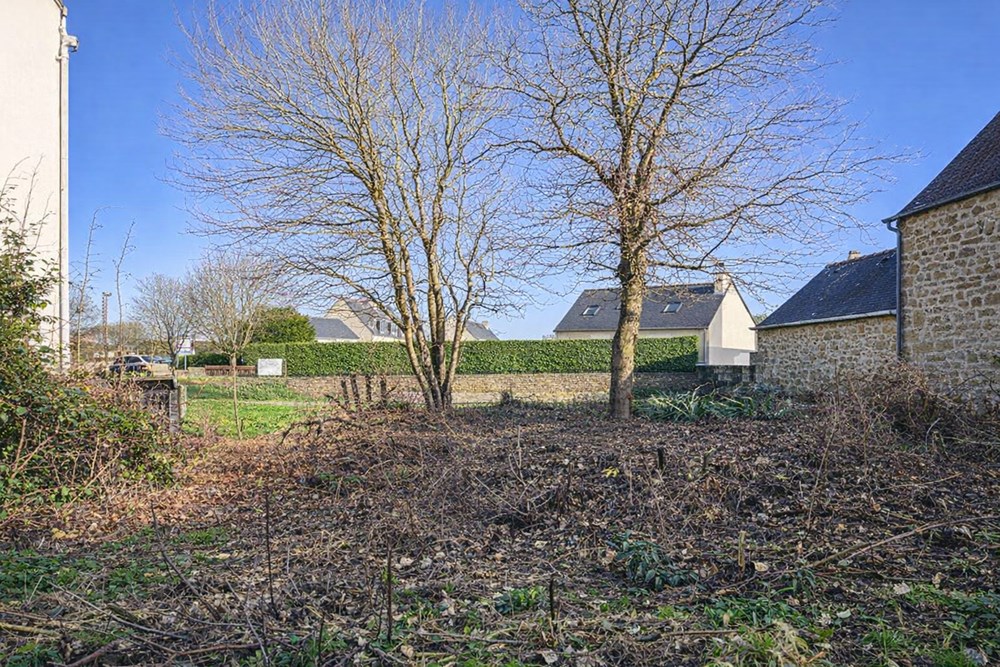 TERRAIN DE 350 M² LIBRE DE CONTRUCTEUR - PROCHE CENTRE VILLE - EXPOSITION IDEALE - VUE MER POSSIBLE ETAGE photo 3